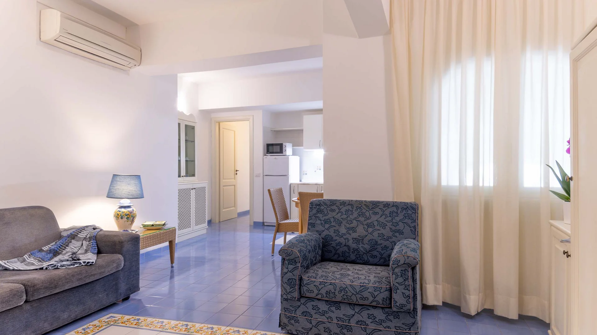 Pictures of Hotel Aurora Amalfi | Sea view rooms and terrace