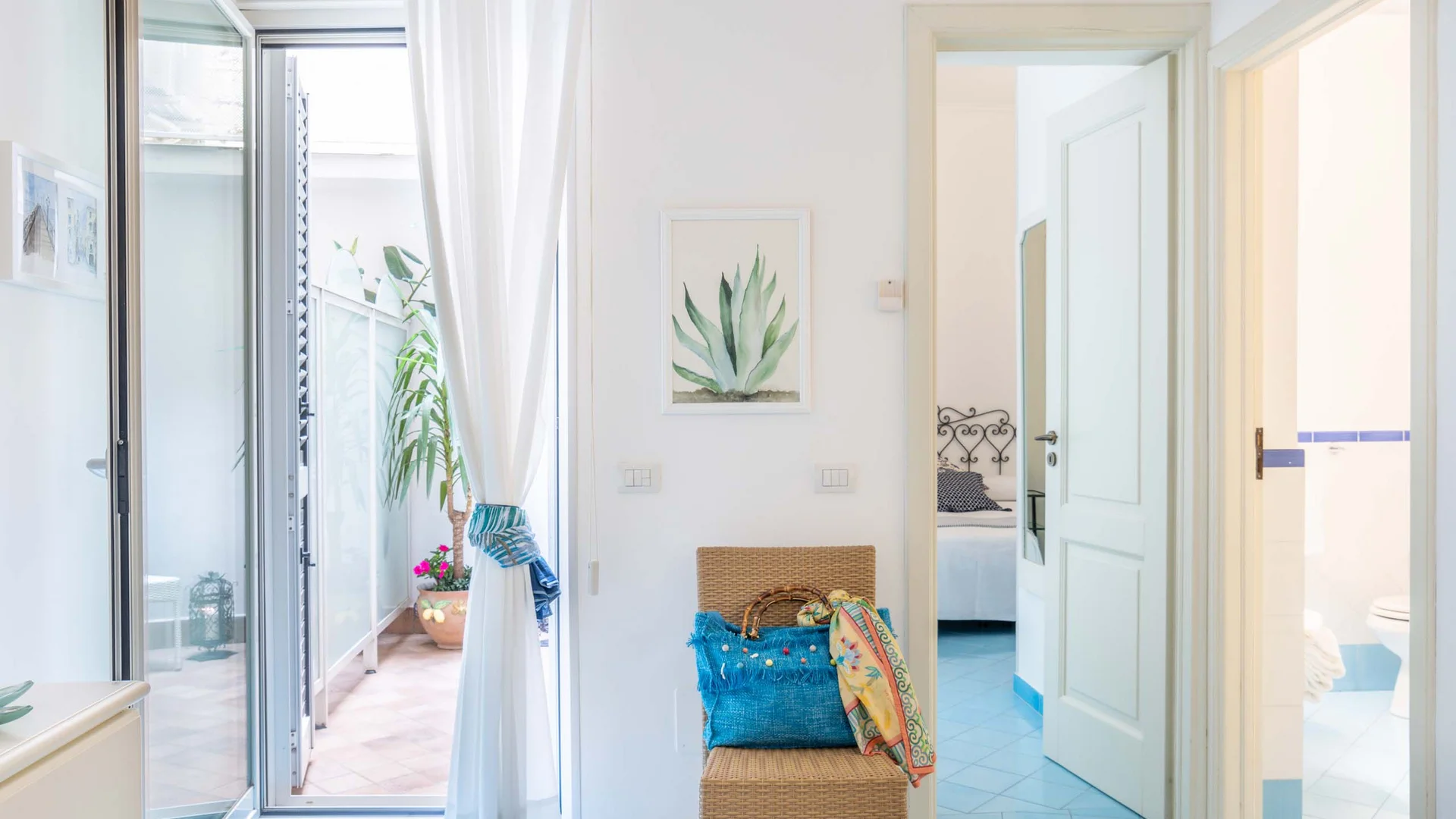 Pictures of Hotel Aurora Amalfi | Sea view rooms and terrace