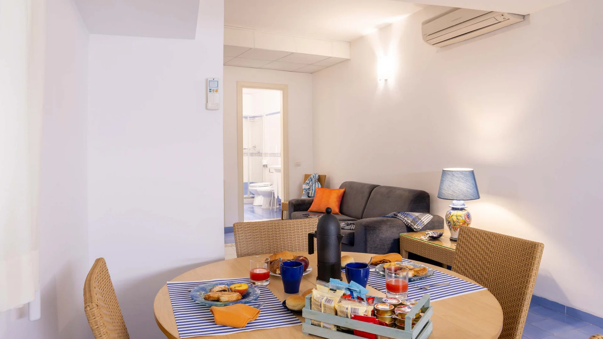 Pictures of Hotel Aurora Amalfi | Sea view rooms and terrace