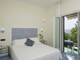 Hotel a 4 stelle in Costiera Amalfitana: Aurora.